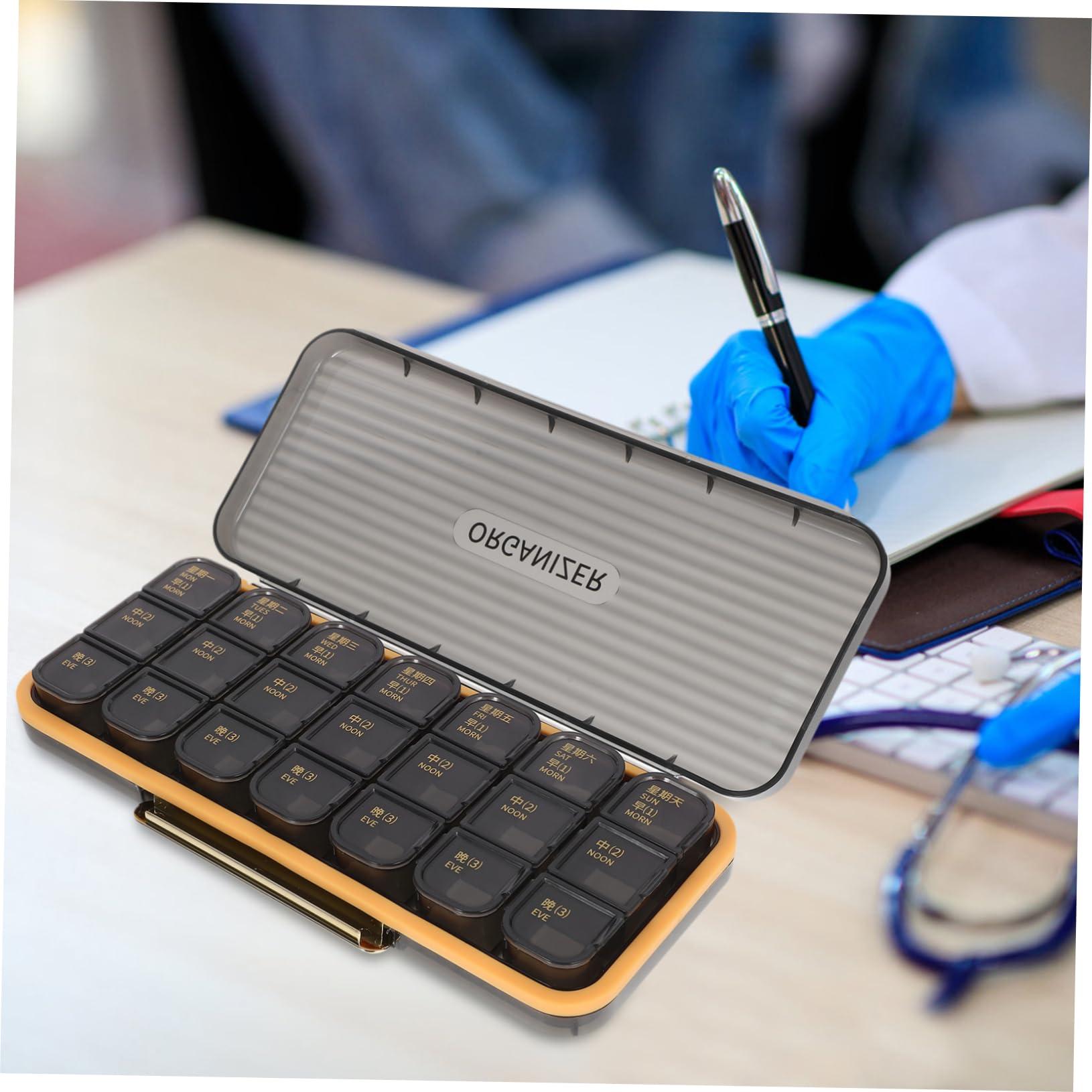 GOOHOCHY GOOHOCHY Portable Weekly Pill Organizer Compartments Travel-Friendly Medicine Storage Box for Easy Dispensing for Seniors and Outdoor Use Black