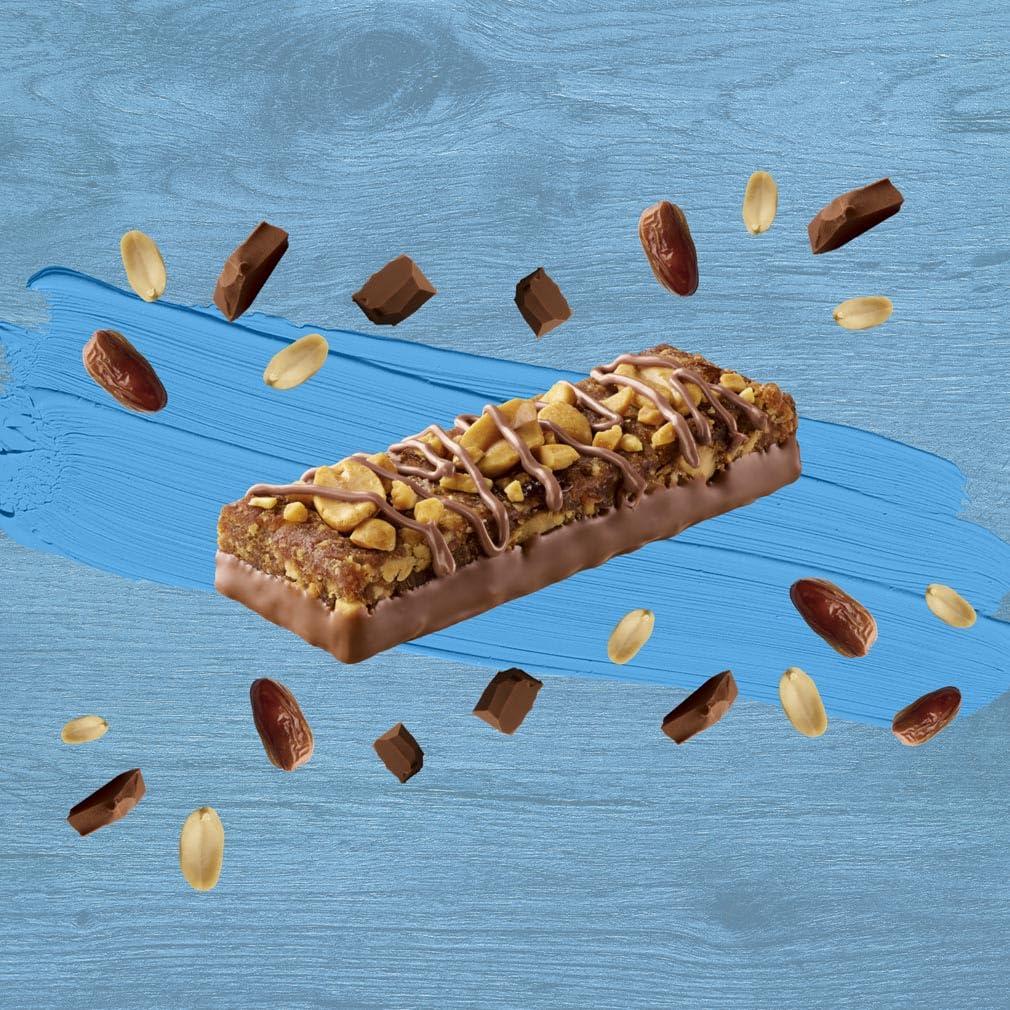 Snickers Snickers Crisp Fruit & Nut Milk Chocolate Snack Bars 18 x 40g, Bulk Chocolate Box, Ideal for Gift, Snacks or Hamper