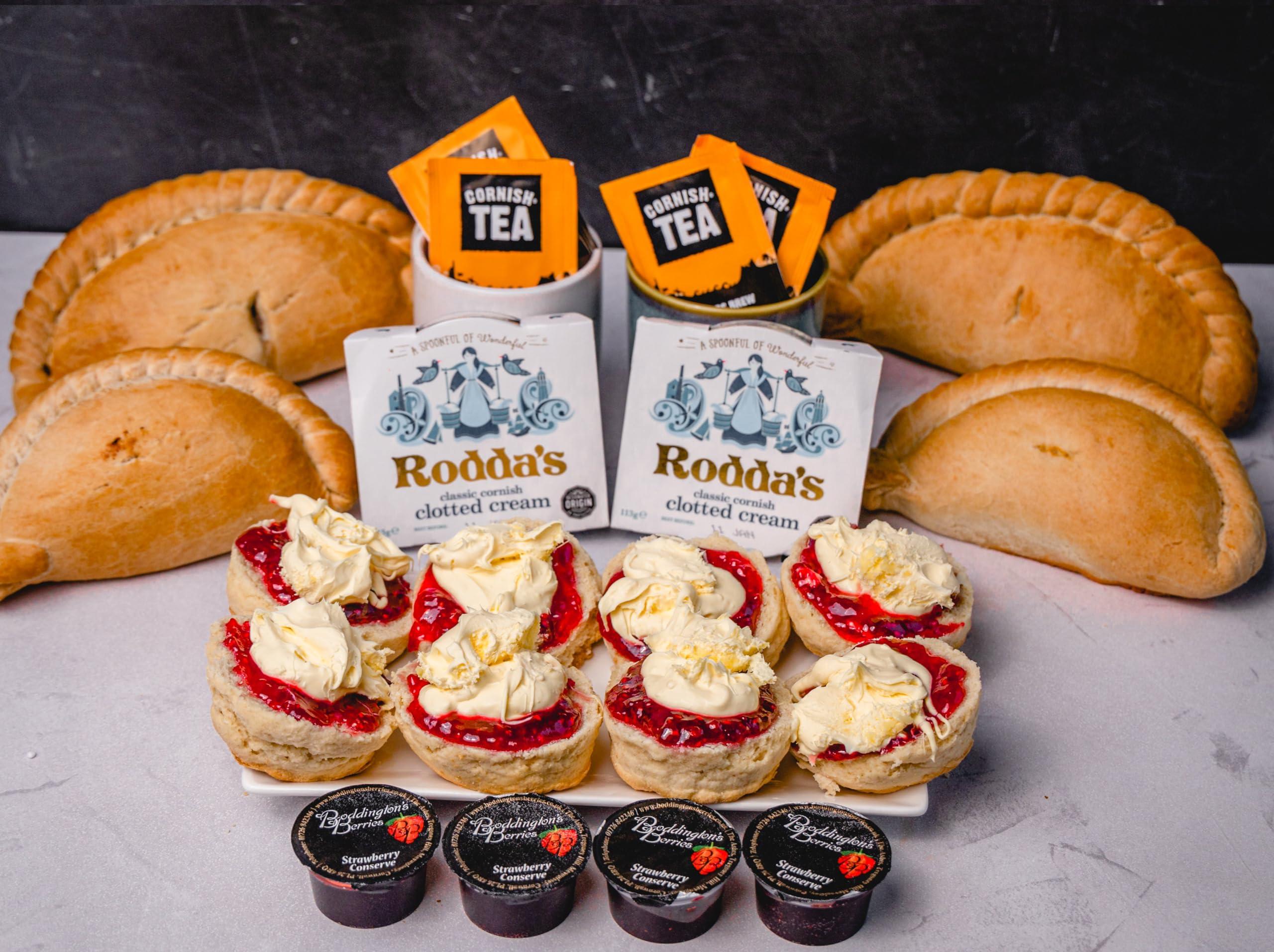 Cornish Hampers & Gifts The Cornish Hamper Pasty/Tea Hamper 4 Person Deluxe Tea Set Hamper Gifts Inc Fresh Scones, Tea, Jam, 2x Roddas Clotted Cream & 4x Fresh Cornish Pasies Elegant Packaging