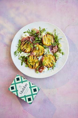 Maldon Maldon - Sea Salt Flakes, Unique Pyramid Shaped Salt Flakes, Perfect for a Wide Range of Dishes, Hand-Harvested for Four Generations, 250g Box