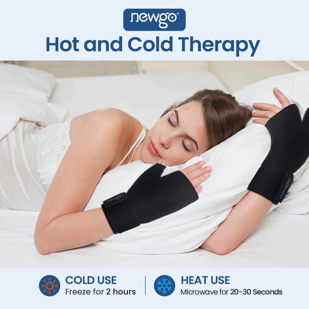 NEWGO NEWGO Wrist Ice Pack, Gel Hand Ice Glove, Ice Wrap for Thumb, Hot Cold Therapy, Adjustable Strap for Pain Relief of Carpal Tunnel, Arthritis (Black-2)