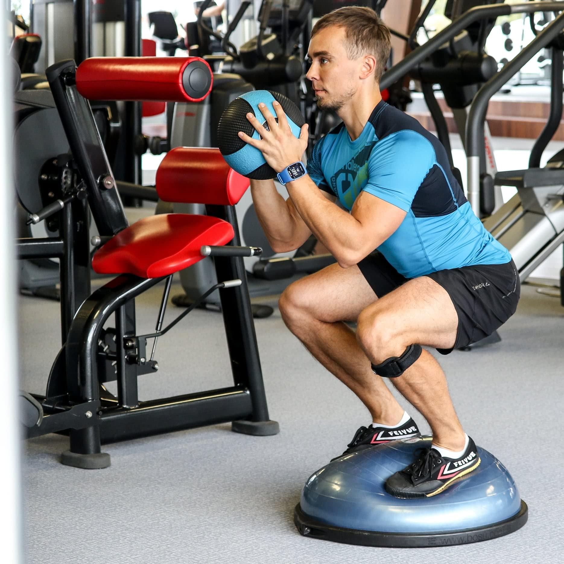 KARM KARM Patella Tendon Knee Strap - Knee Joint Pain Relief Support Brace for Running, Osgood Schlatter, Walking, Hiking - Patellar Tendon Strap Knee Band for Women & Men (Regular Size, Black Single)