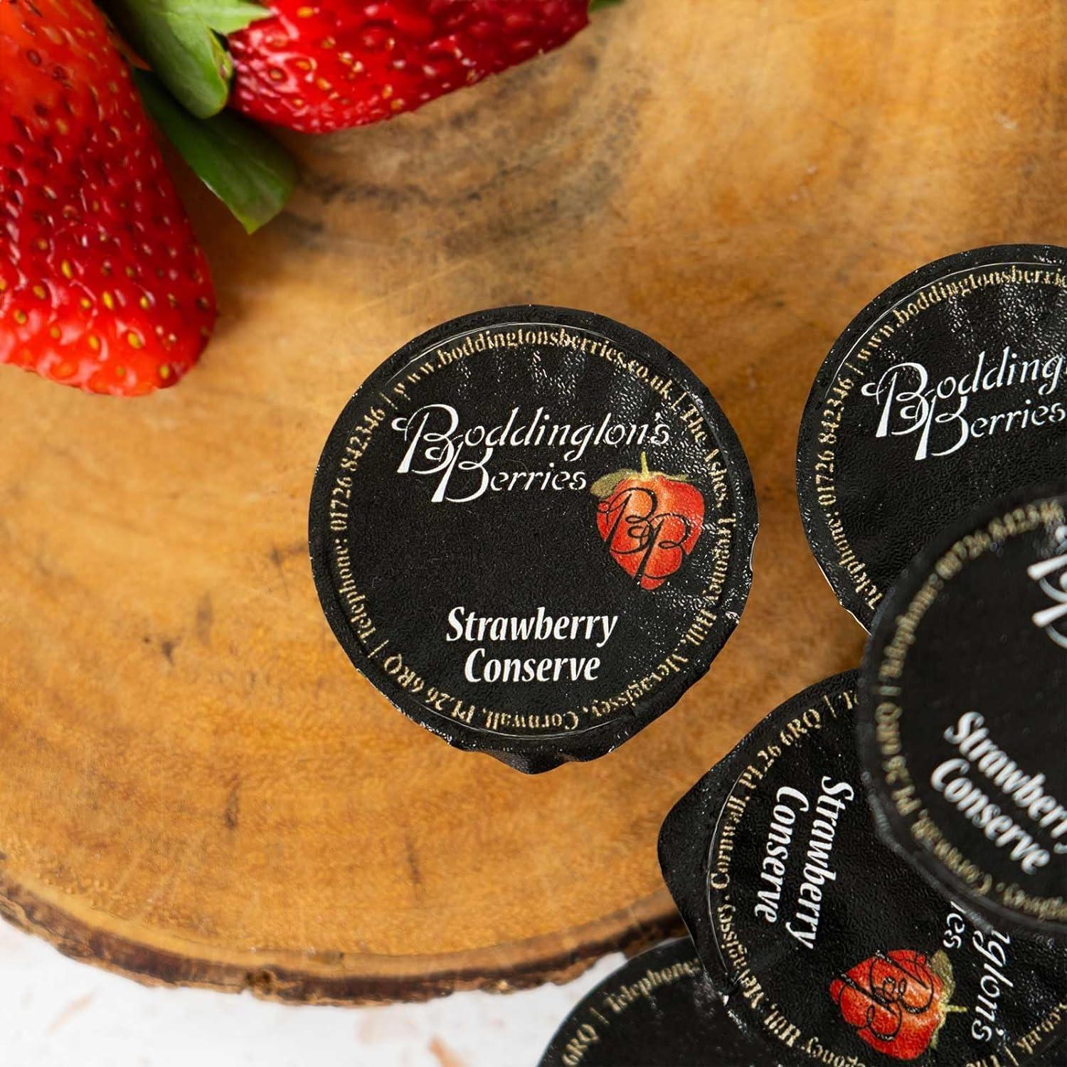 Cornish Hampers & Gifts The Cornish Hamper Pasty/Tea Hamper 4 Person Deluxe Tea Set Hamper Gifts Inc Fresh Scones, Tea, Jam, 2x Roddas Clotted Cream & 4x Fresh Cornish Pasies Elegant Packaging