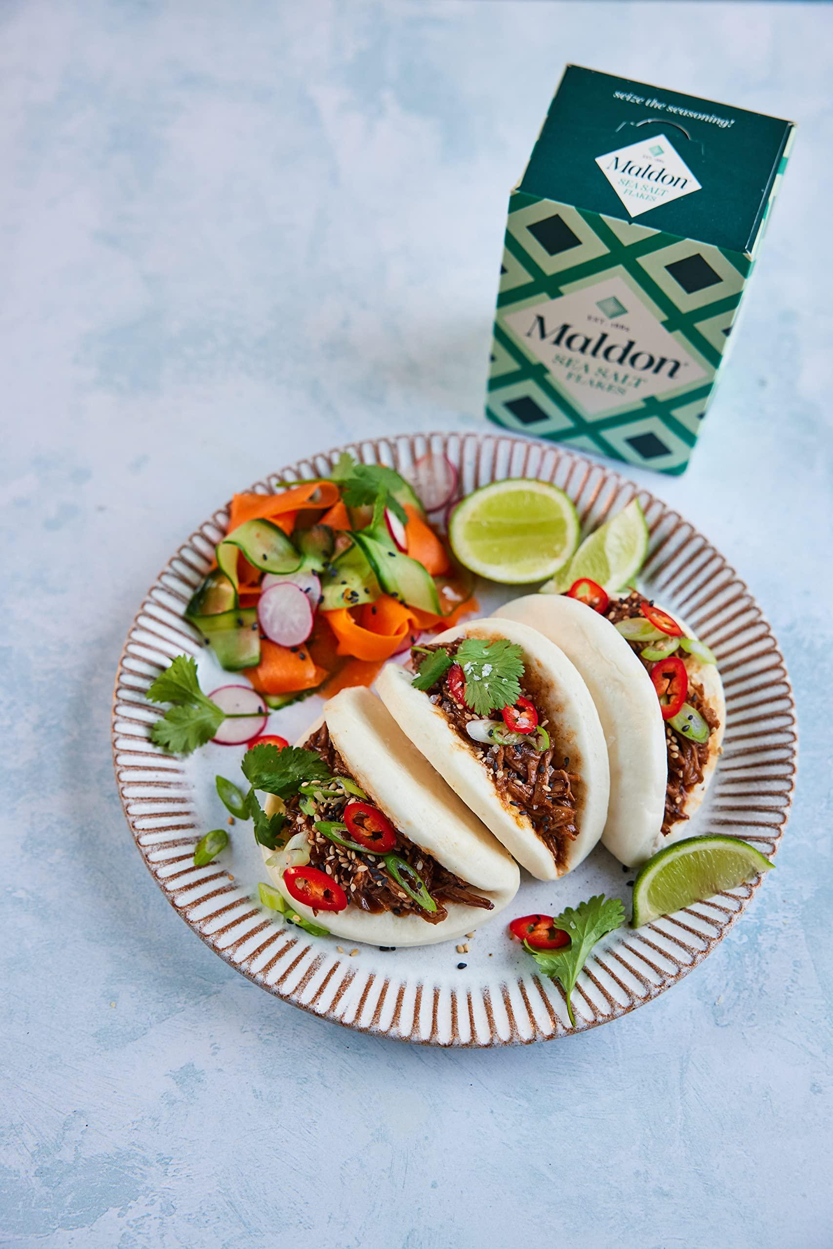 Maldon Maldon - Sea Salt Flakes, Unique Pyramid Shaped Salt Flakes, Perfect for a Wide Range of Dishes, Hand-Harvested for Four Generations, 250g Box