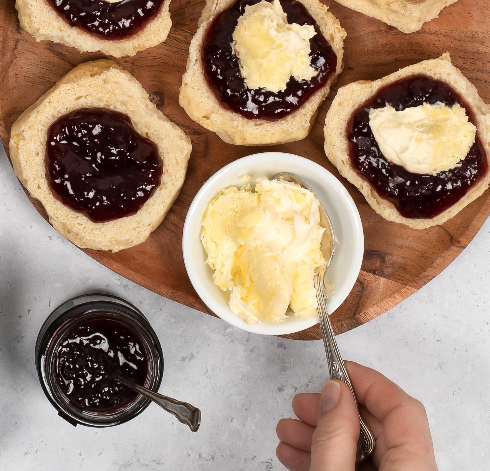 The Cornish Hamper Store Traditional Cornish Cream Tea For 2, Afternoon Tea, Hamper, Fresh Scones, Tea, Jam, Roddas Clotted Cream Cornish Biscuits 2 Traditonal Steak Pasties - Gift for Dad, Gift For HIm, FathersDay