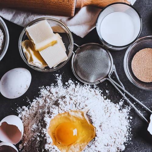 Generic Matthews Strong White Flour 1.5kg and Matthews White Spelt Flour 1.5Kg - High-Protein British Wheat and Regeneratively Farmed Ancient Grain Spelt for Nutritious and Delicious Baking