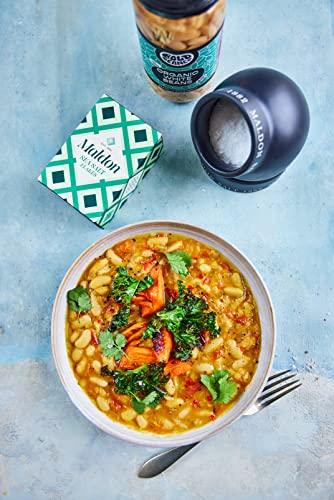 Maldon Maldon - Sea Salt Flakes, Unique Pyramid Shaped Salt Flakes, Perfect for a Wide Range of Dishes, Hand-Harvested for Four Generations, 250g Box