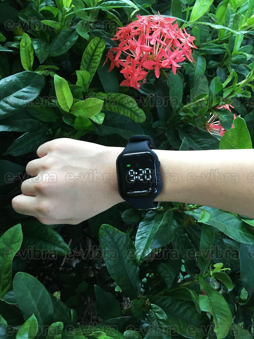 e-vibra e-vibra Vibrating Alarm Watch Waterproof Wake Up Watch Silent Medical Reminder Watch - with Timer and 15 Daily Alarms (Black Square - Waterproof)