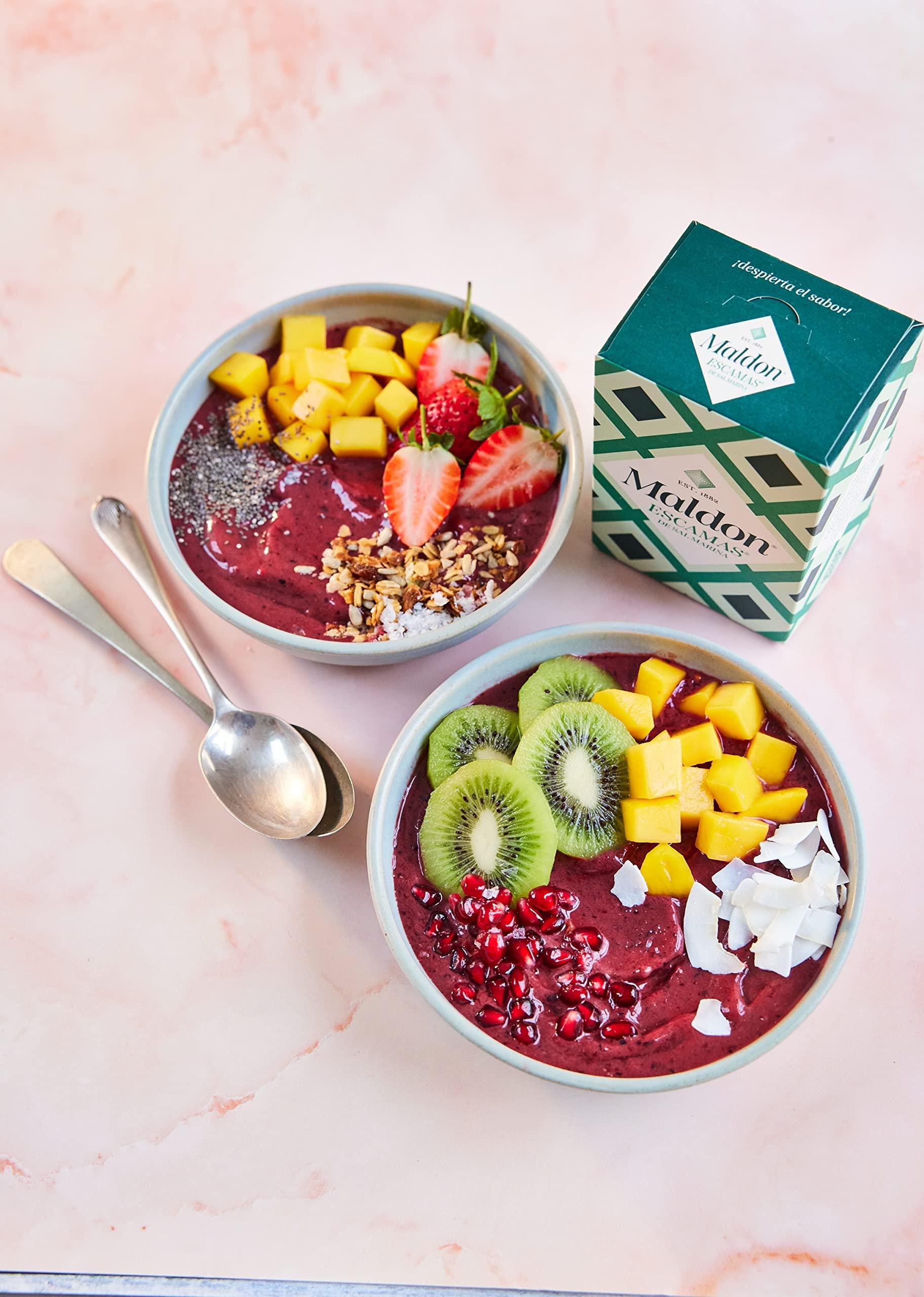 Maldon Maldon - Sea Salt Flakes, Unique Pyramid Shaped Salt Flakes, Perfect for a Wide Range of Dishes, Hand-Harvested for Four Generations, 250g Box